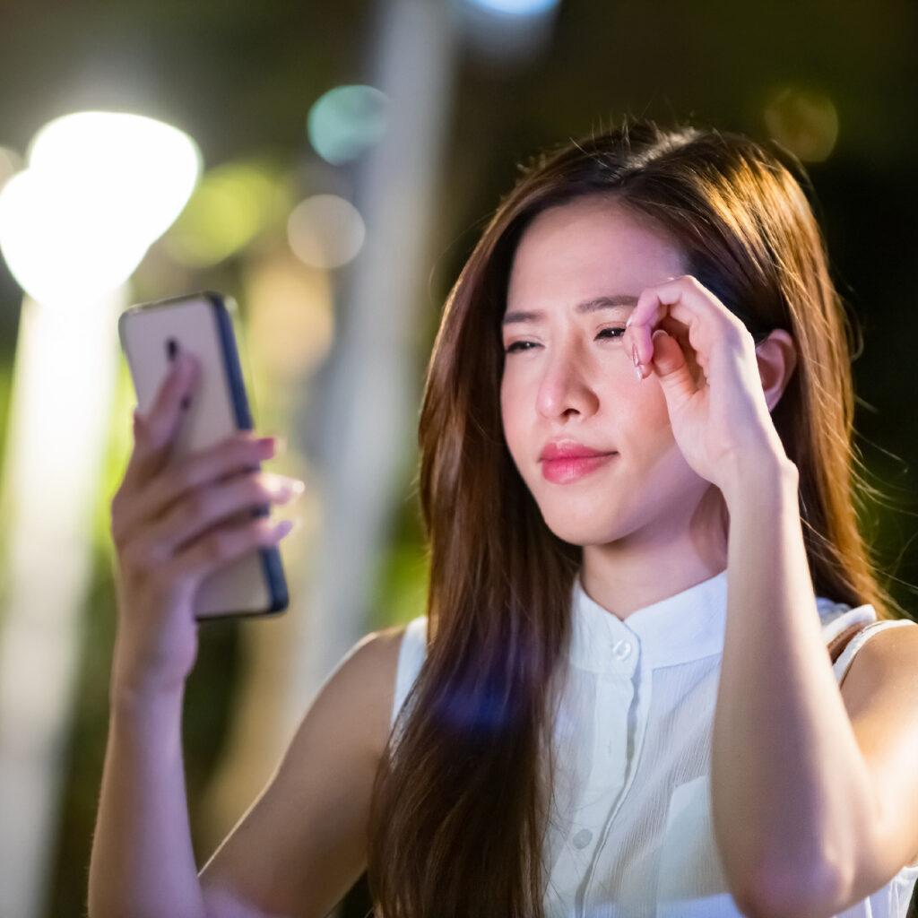 Looking-Phone-too-long